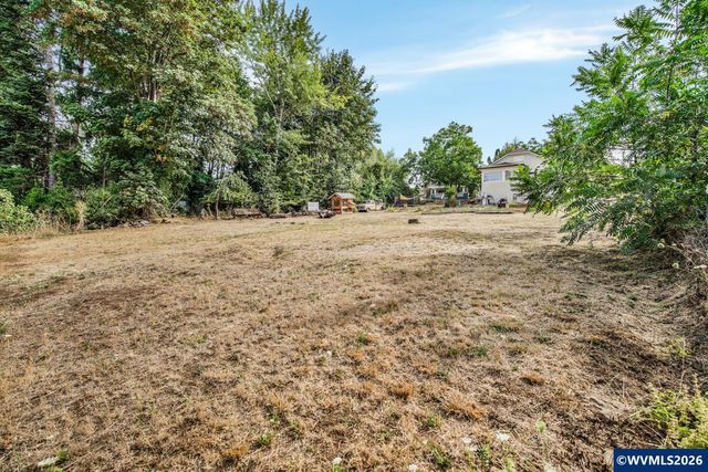 122 Rock St, Silverton, OR 97381