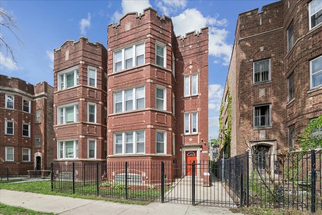 7730 S Essex Avenue 2, Chicago, IL 60649