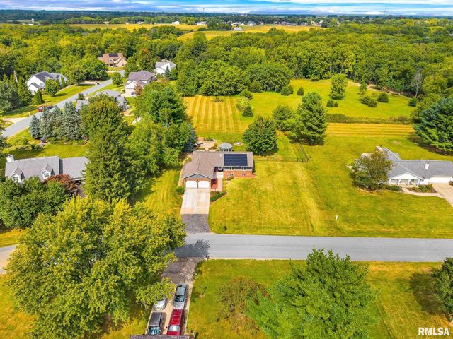 322 NORMAN Drive, Groveland, IL 61535