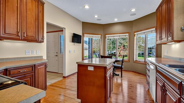 4244 Mill Ridge Circle, Eau Claire, WI 54703