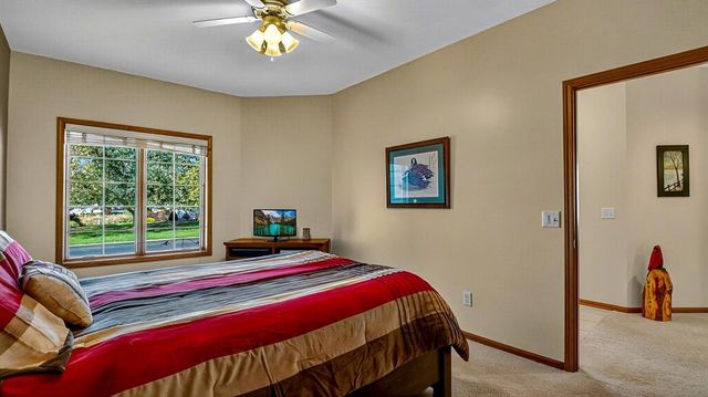 4244 Mill Ridge Circle, Eau Claire, WI 54703