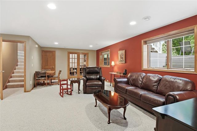 4244 Mill Ridge Circle, Eau Claire, WI 54703