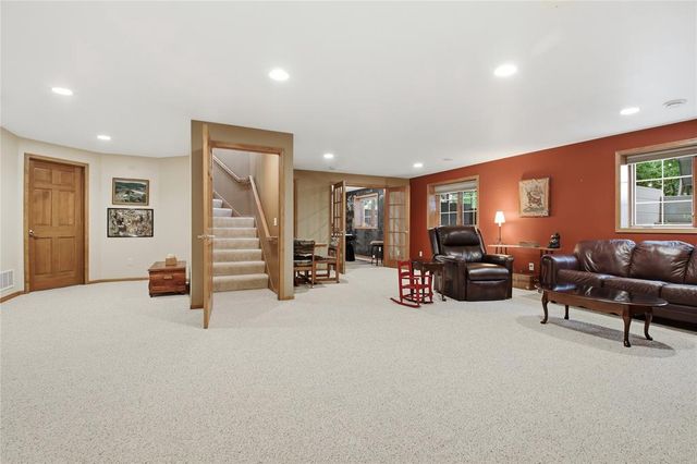 4244 Mill Ridge Circle, Eau Claire, WI 54703
