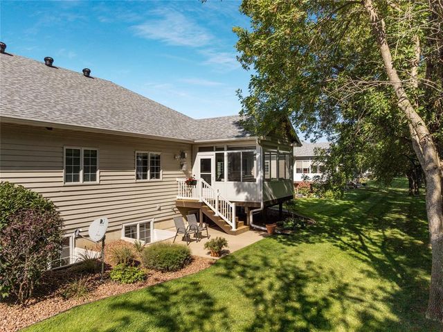4244 Mill Ridge Circle, Eau Claire, WI 54703