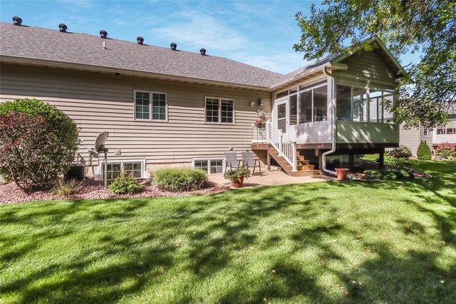 4244 Mill Ridge Circle, Eau Claire, WI 54703