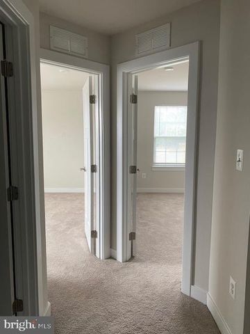 3002 VANESSA DR, Harrisburg, PA 17110