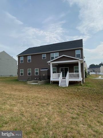 3002 VANESSA DR, Harrisburg, PA 17110