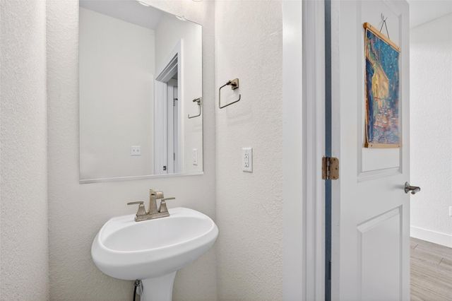 6205 Dumfries LN, Austin, TX 78744