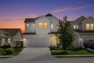 6205 Dumfries LN, Austin, TX 78744