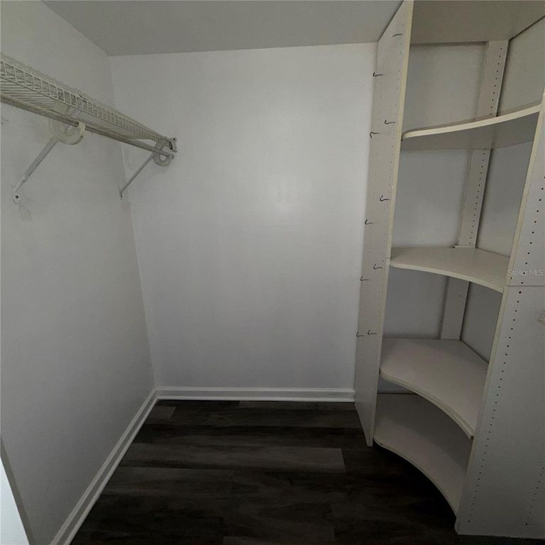 Image 15 of property listing at 201 W LAUREL STREET 703, Tampa, FL 33602