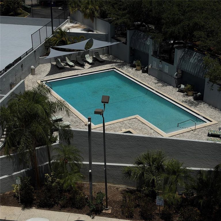 Image 21 of property listing at 201 W LAUREL STREET 703, Tampa, FL 33602