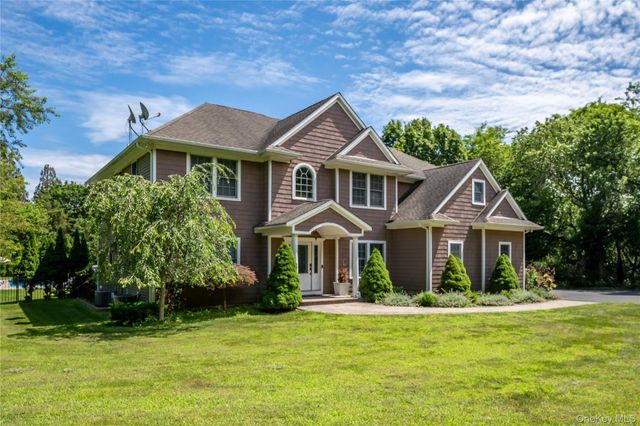 50A S Phillips Avenue, Remsenburg, NY 11960