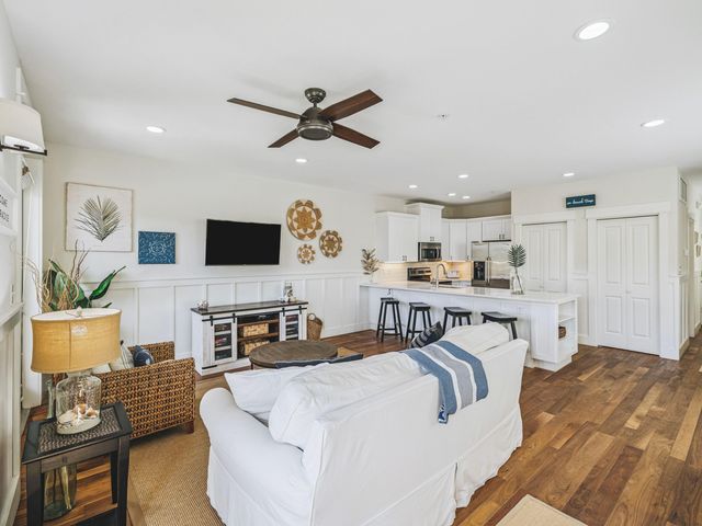 4281 E County Hwy 30A 203, Santa Rosa Beach, FL 32459