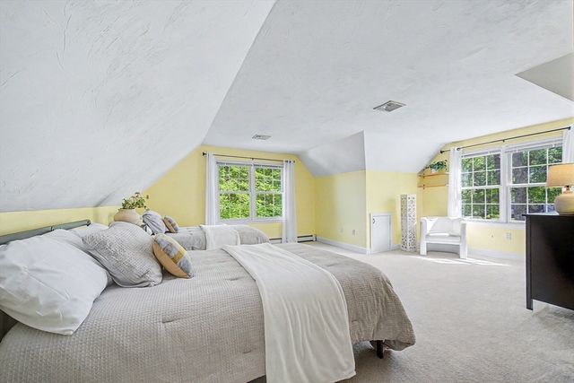 16 Stable Way, Medway, MA 02053