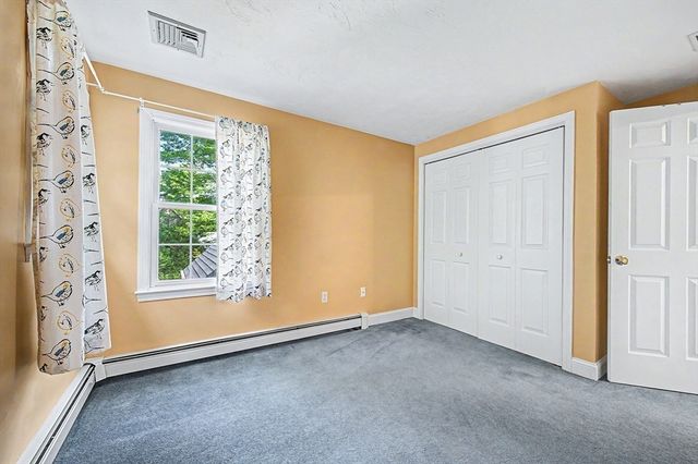 16 Stable Way, Medway, MA 02053