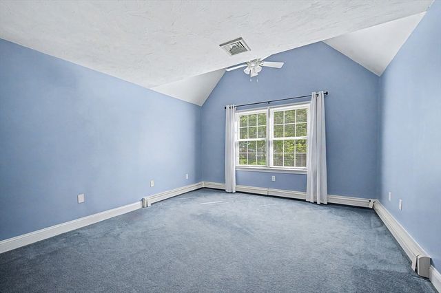 16 Stable Way, Medway, MA 02053
