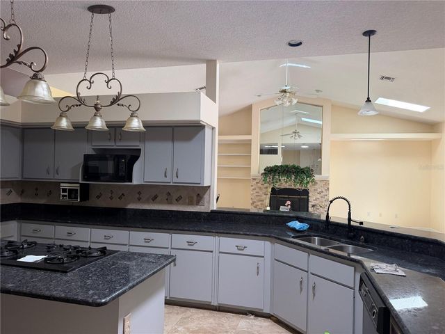 1760 LAKE TERRACE DR, Eustis, FL 32726