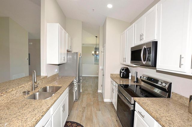 3951 Playa Del Sol Drive 201, Rockledge, FL 32955