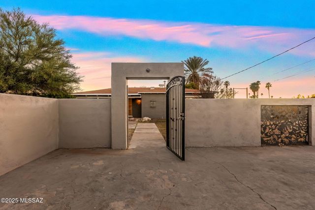 3626 E Flower Street, Tucson, AZ 85716