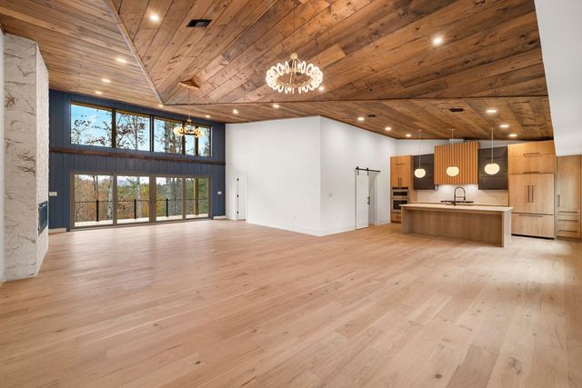 1713 Old Northcutt Road, Ellijay, GA 30536