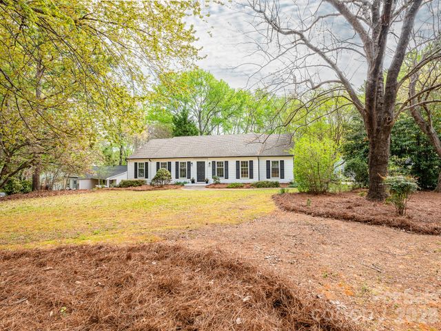 9012 Waggoneer Circle, Charlotte, NC 28270