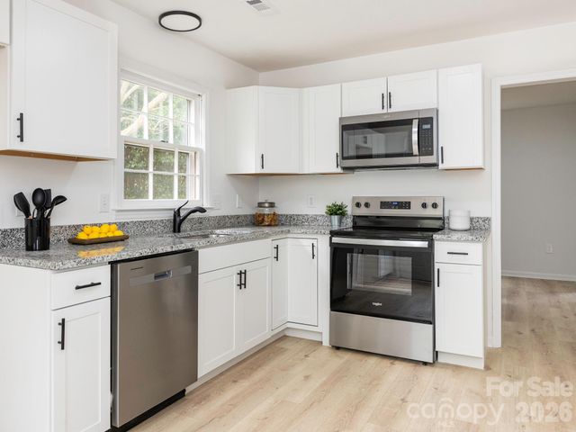 9012 Waggoneer Circle, Charlotte, NC 28270