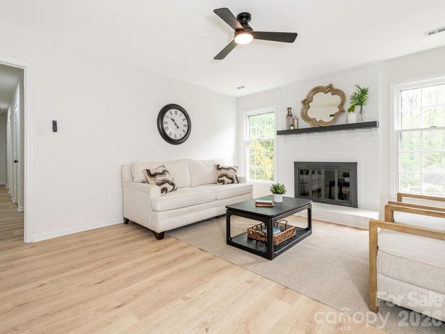 9012 Waggoneer Circle, Charlotte, NC 28270