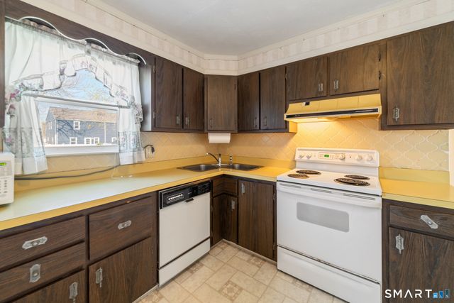 54 Coolridge Road, Milford, CT 06460