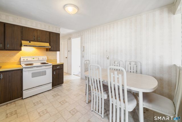 54 Coolridge Road, Milford, CT 06460