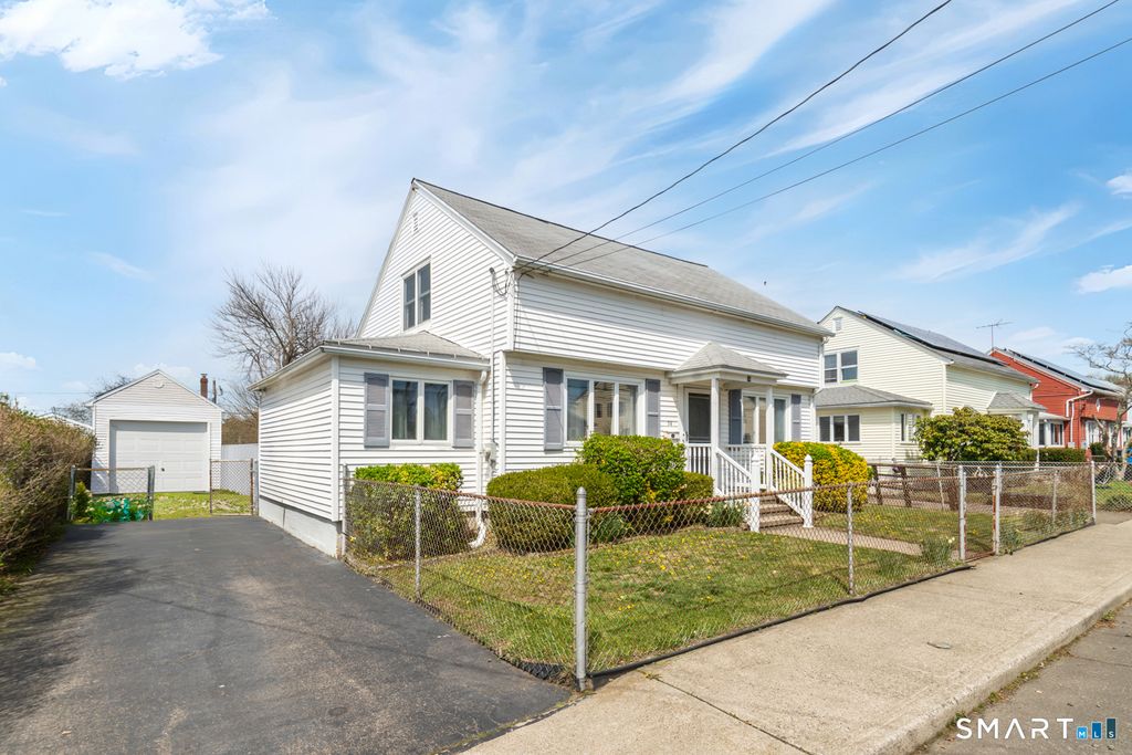 54 Coolridge Road, Milford, CT 06460