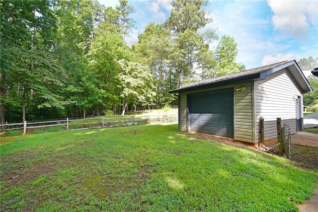 103 Fond Du Lac Drive, Central, SC 29630