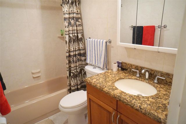2851 Somerset Drive 103, Lauderdale Lakes, FL 33311