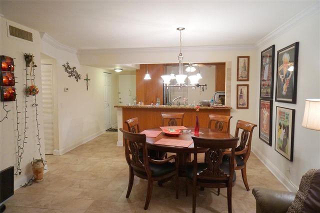 2851 Somerset Drive 103, Lauderdale Lakes, FL 33311