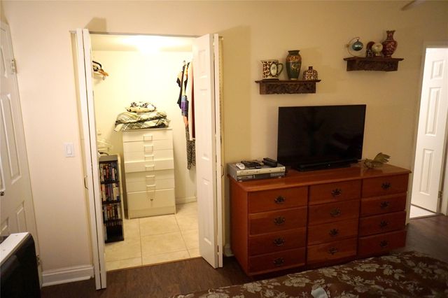 2851 Somerset Drive 103, Lauderdale Lakes, FL 33311