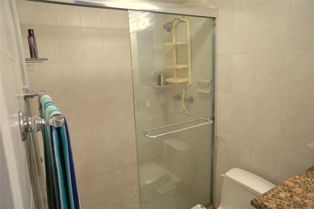 2851 Somerset Drive 103, Lauderdale Lakes, FL 33311