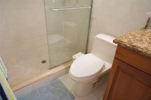 2851 Somerset Drive 103, Lauderdale Lakes, FL 33311