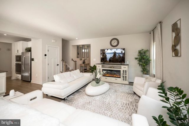 5432 HOLLEY OAK LN, Fredericksburg, VA 22407