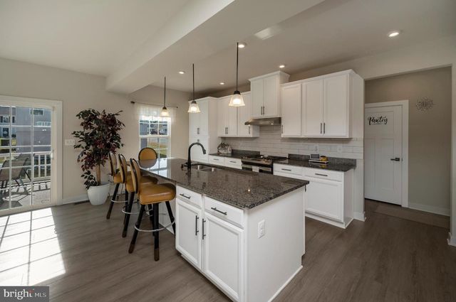 5432 HOLLEY OAK LN, Fredericksburg, VA 22407