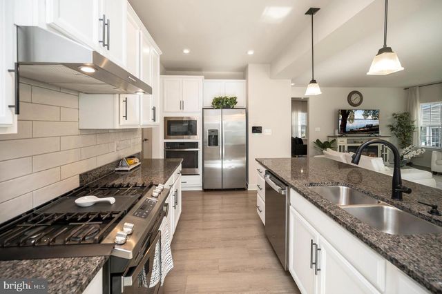 5432 HOLLEY OAK LN, Fredericksburg, VA 22407