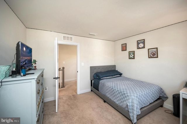 5432 HOLLEY OAK LN, Fredericksburg, VA 22407