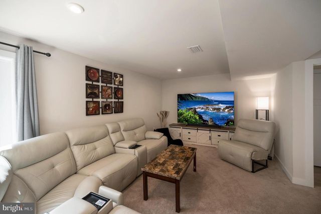 5432 HOLLEY OAK LN, Fredericksburg, VA 22407