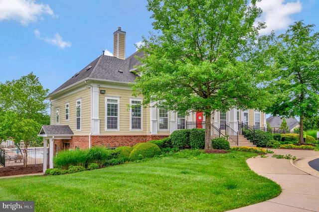 5432 HOLLEY OAK LN, Fredericksburg, VA 22407