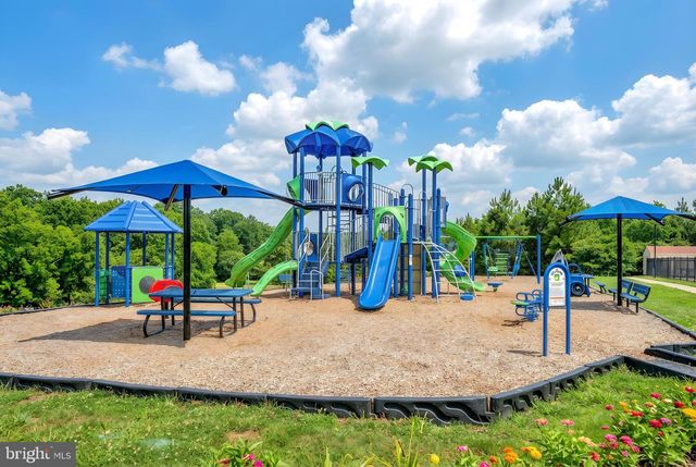 5432 HOLLEY OAK LN, Fredericksburg, VA 22407