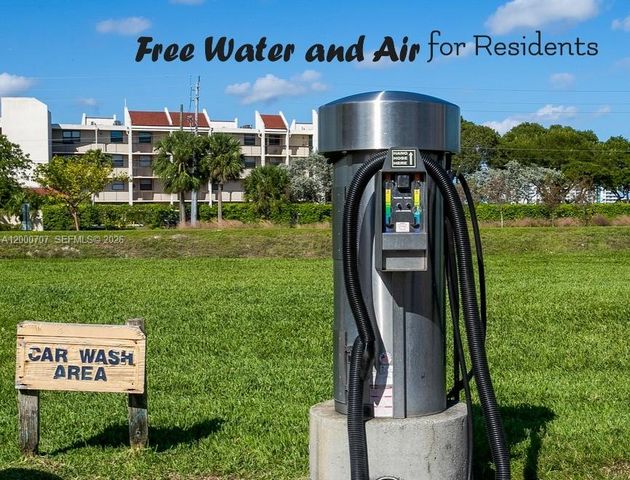 2841 N Oakland Forest Dr 207, Oakland Park, FL 33309