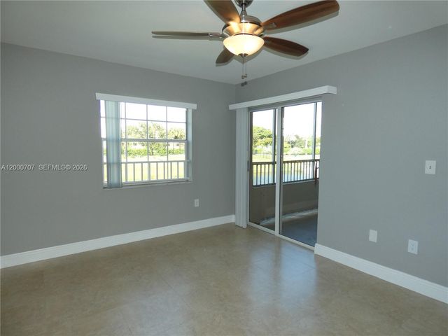 2841 N Oakland Forest Dr 207, Oakland Park, FL 33309