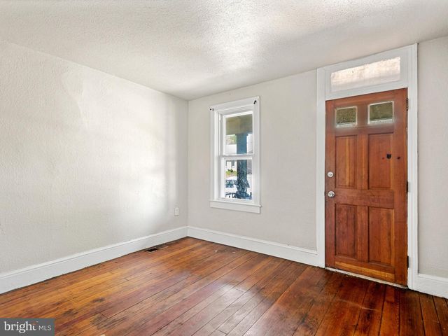 564 WALNUT ST, Pottstown, PA 19464