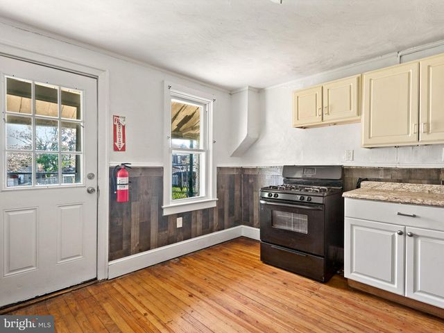 564 WALNUT ST, Pottstown, PA 19464