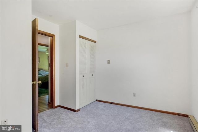 260 GREEN LANE DR, Camp Hill, PA 17011