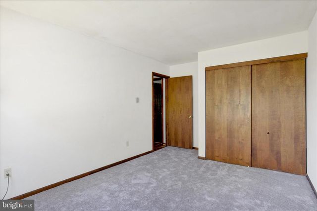 260 GREEN LANE DR, Camp Hill, PA 17011