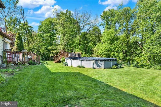260 GREEN LANE DR, Camp Hill, PA 17011
